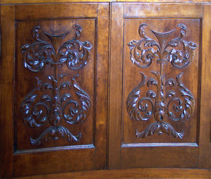 Bottom doors in diningroom sideboard